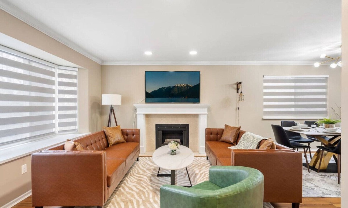 Marpole House | Spacious Family Retreat Central to YVR & Downtown