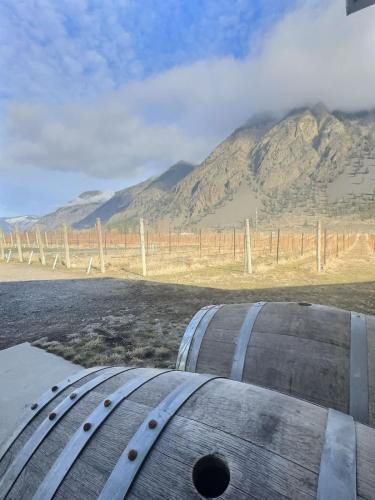 Okanagan-Similkameen House | Spacious Getaway Two Homes on a Tranquil Vineyard Ideal for Large Groups