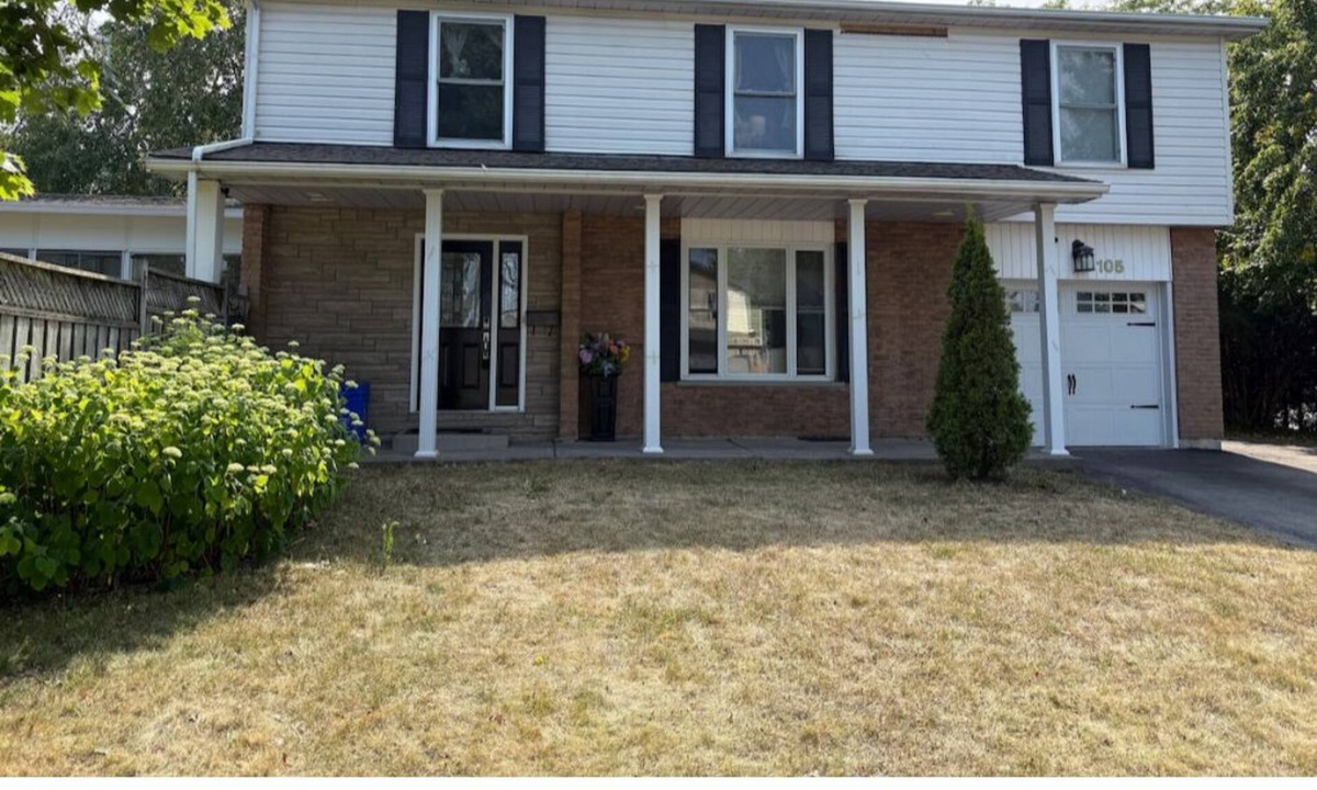 Bowmanville House | Spacious Getaway With Sunroom Near Lake Ontario!