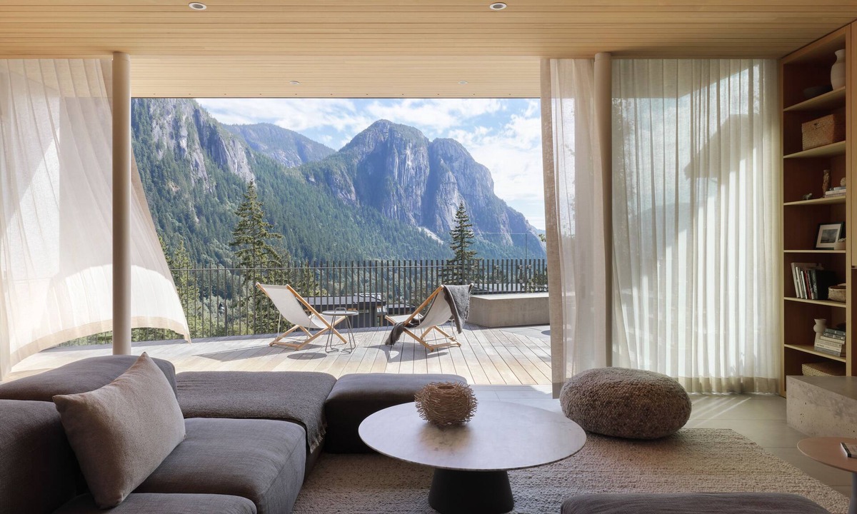 Squamish House | Spectacular Architectural Home with Mountain + Ocean Views