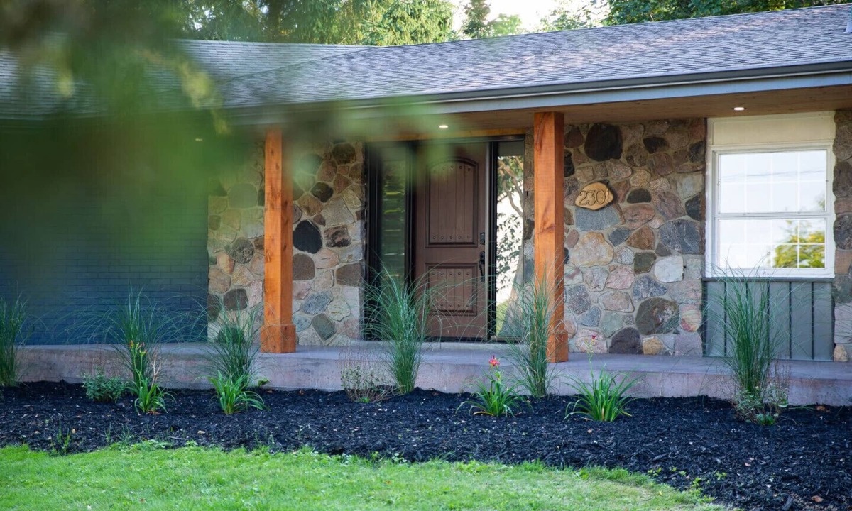 Louth House | Sprawling Estate in the Heart of Niagara's Wine Country