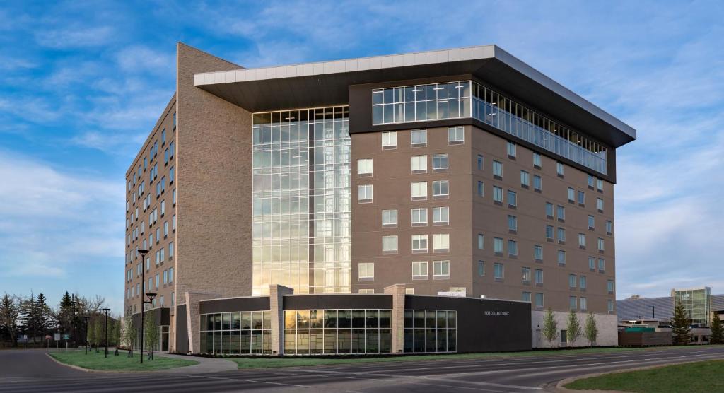 Saskatoon Hotel | Staybridge Suites - Saskatoon - University by IHG