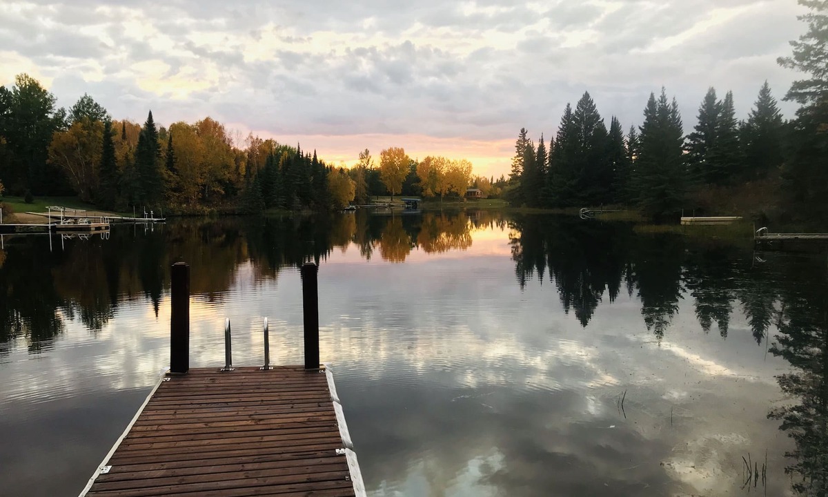 Manitoba Cabin | Still Cove Cabin, Lakefront Serenity