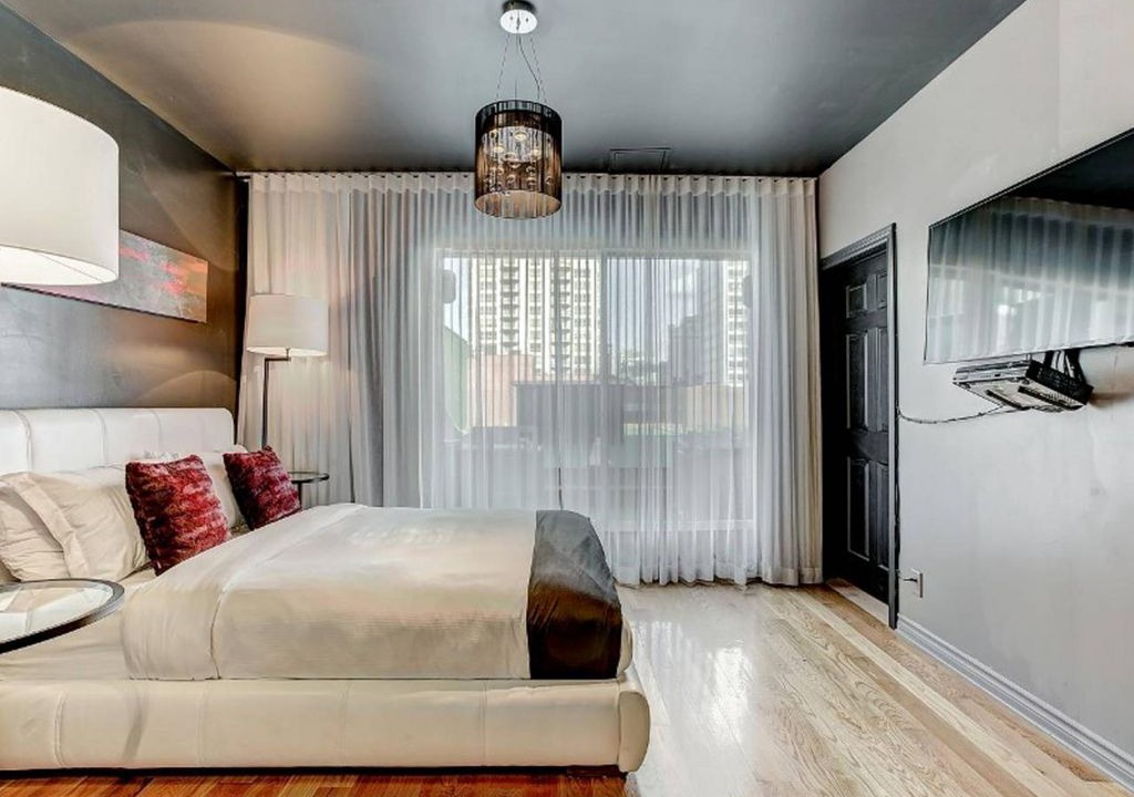 Downtown Montreal Apartment | Studio (303) Drummond By BouticStay
