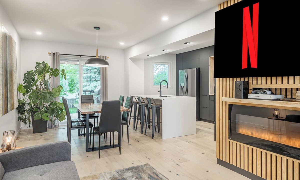 Brossard House | Stunning Modern New House 15 Min From Downtown