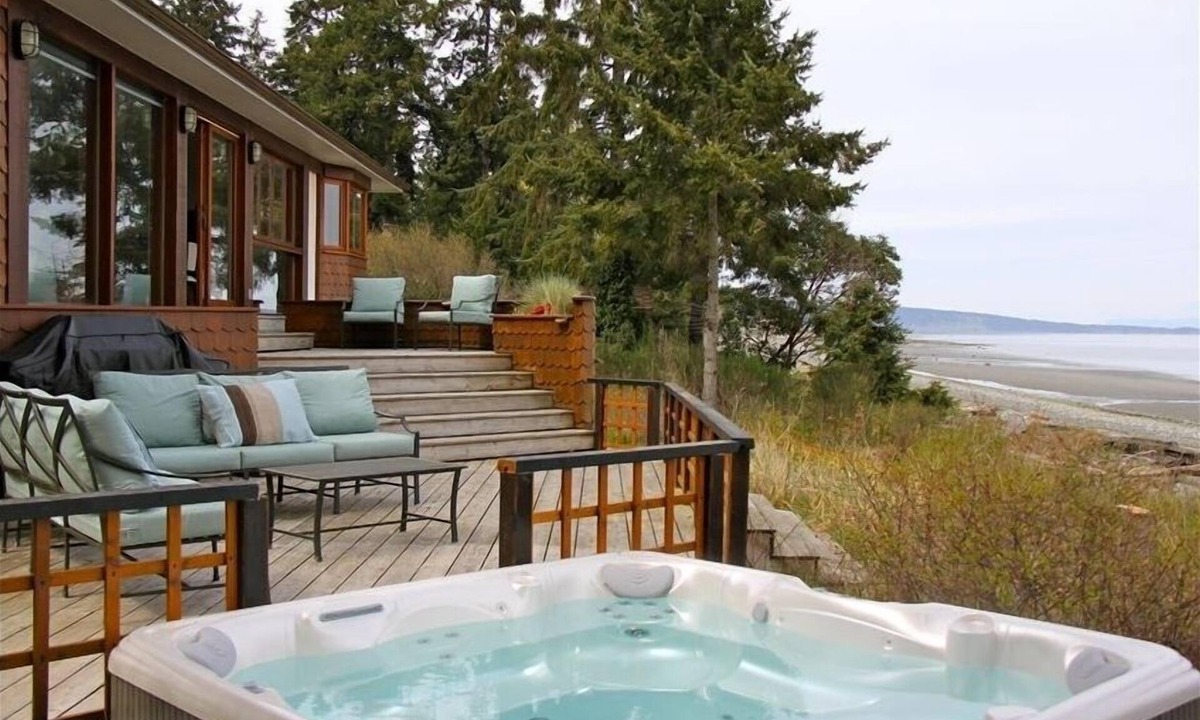 Regional District of Nanaimo House | Stunning Ocean View from Your Private Hot Tub, Qualicum Bay