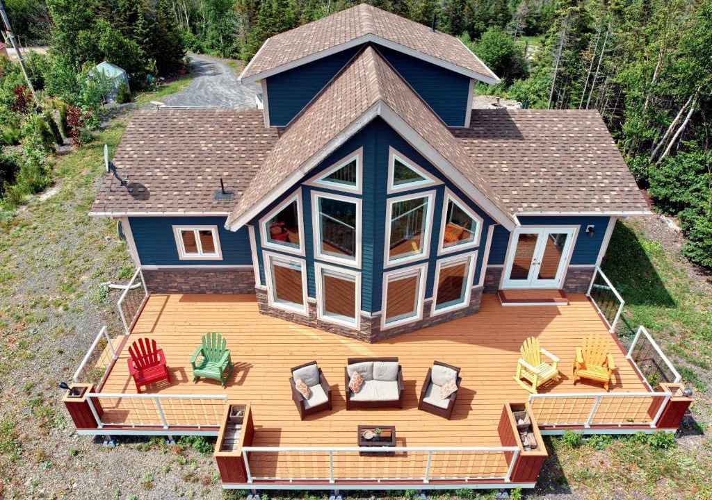 Summerford House | Stunning Ocean View Home - Cozy Cove Chalet