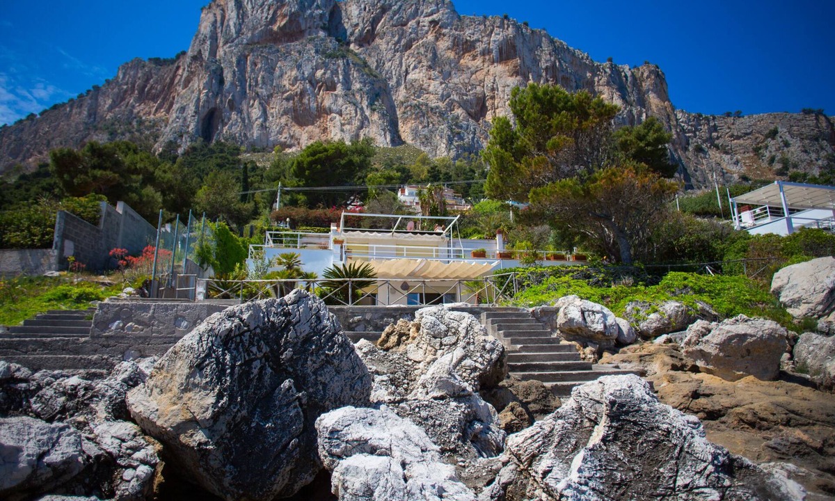 Addaura Villa | Stunning Seafront Villa Private Direct Access to the Sea (20m)