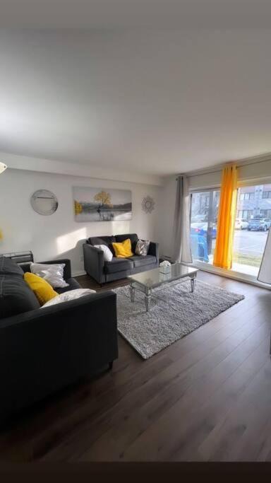 Aylmer Apartment | Stylish Luxe Space with Free Parking