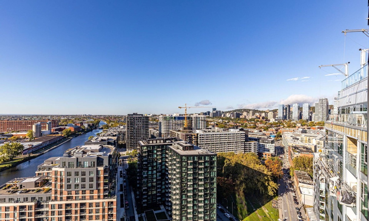 Griffintown Apartment | Stylish Studio on the 24th Floor in Griffintown City 5 mins from downtown