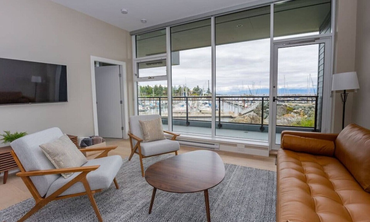 Regional District of Nanaimo Apartment | Suite #113 Contemporary Accommodation Patio Suite