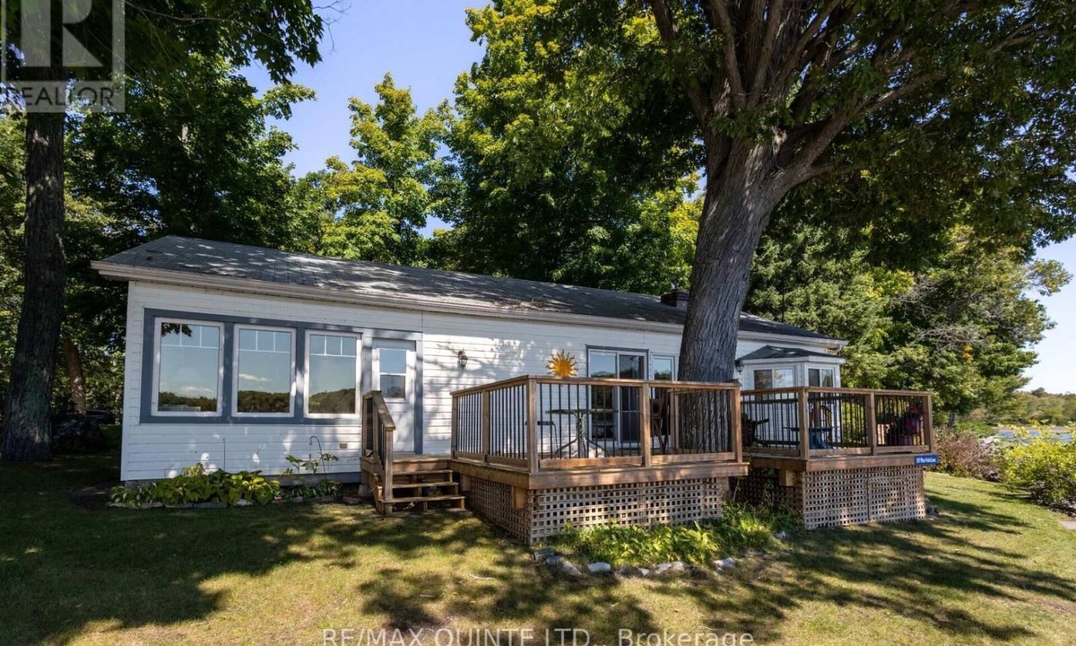 Centre Hastings Cottage | Sunny Pines on the Lake