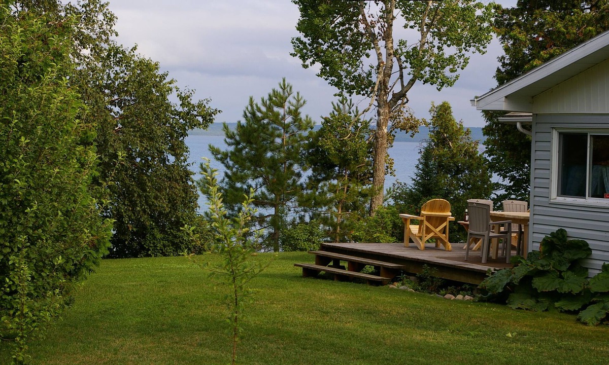Manitoulin District Cottage | SunSite Estates Waterfront