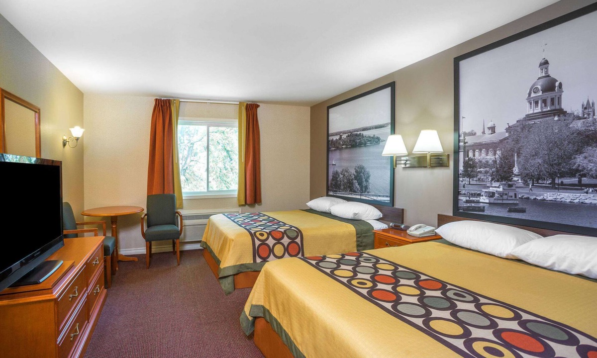 Kingston Hotel | Super 8 by Wyndham Kingston