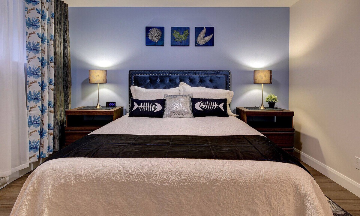 Brossard Apartment | Superb apartment 15 min from Montreal - Free Parking
