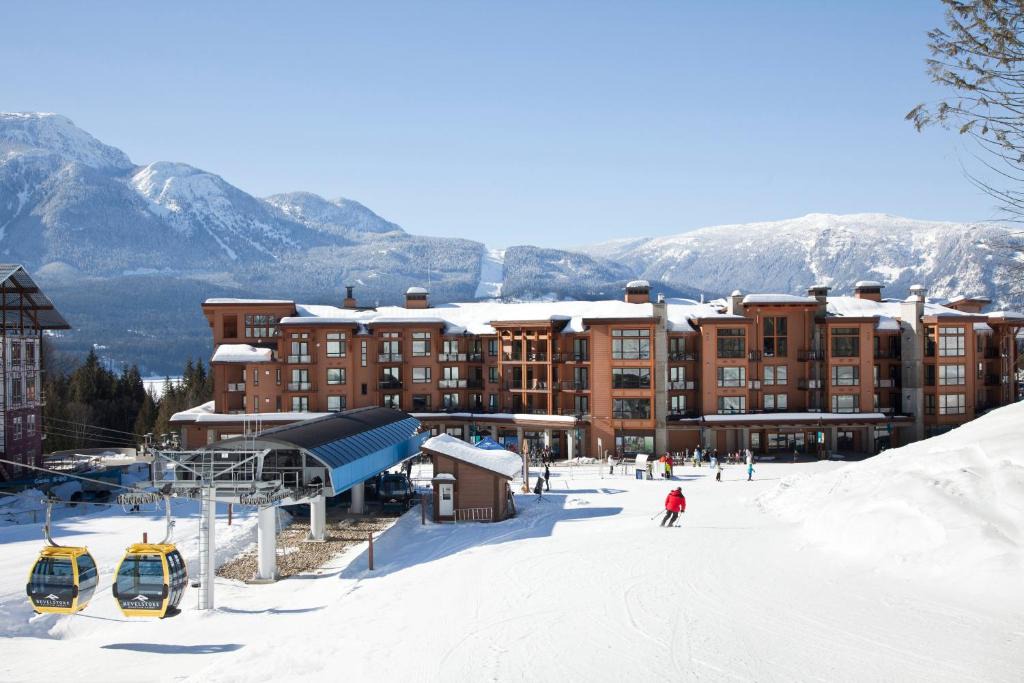 Revelstoke Resort | Sutton Place Hotel Revelstoke Mountain Resort