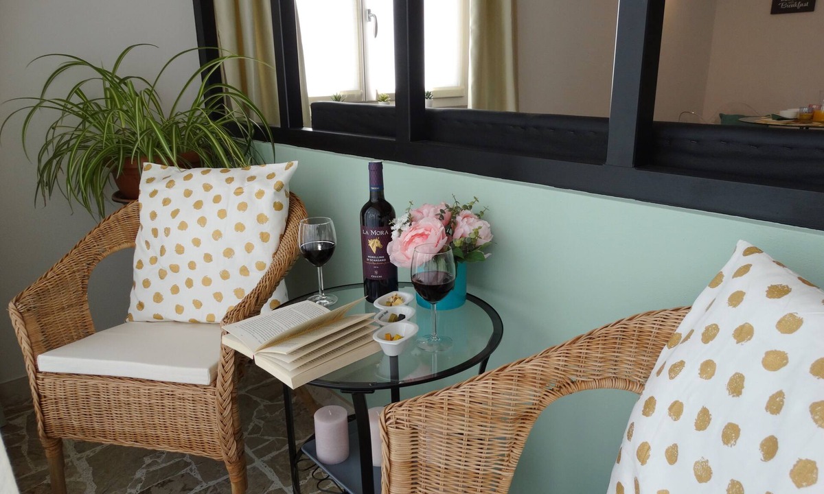 Tremezzina Apartment | Sweet Holiday!A bright studio-apartment in the heart of Lenno, close to the lake