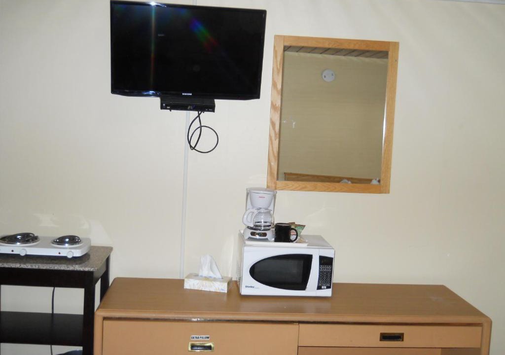 Medicine Hat Hotel | TC Motel