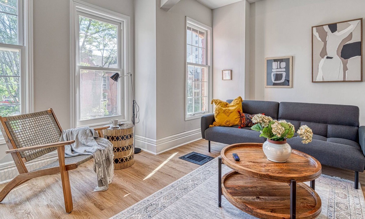 Central Hamilton Apartment | The Alcove- Hamilton's Hidden Gem 💎