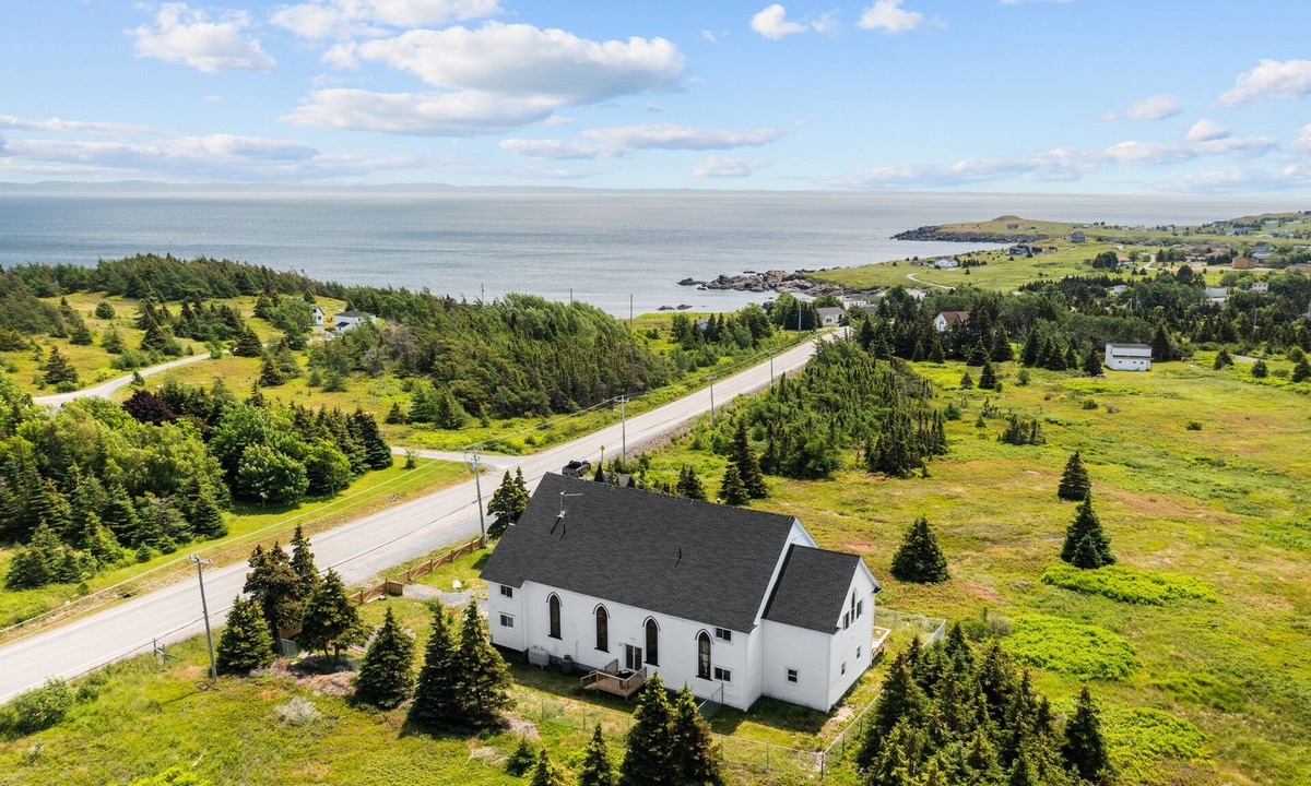 Small Point-Adam's Cove Cottage | The Avalon Church Cottage