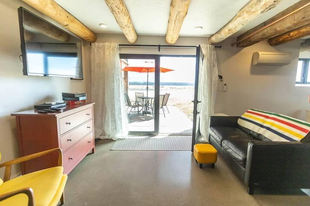 The Salisbury Barn | Wellington