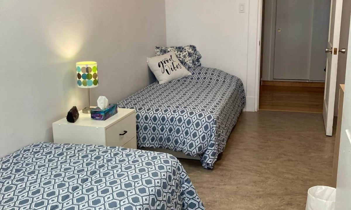Sainte-Anne-des-Monts Hostel | The Couvent, 205 - chambre 2 lits simples