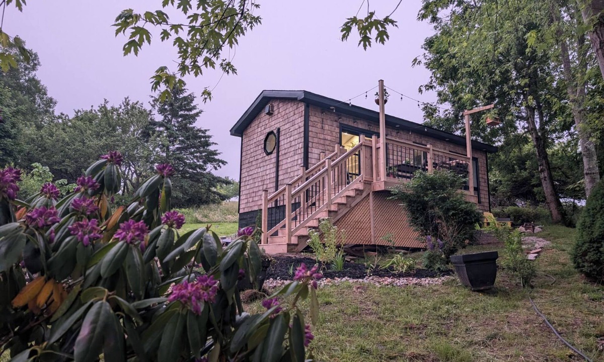 Garden Lots House | The Garden Suite - View of Lunenburg Waterfront