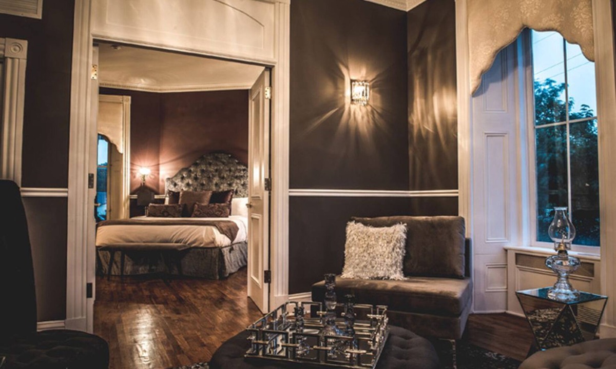 Carleton Place Hotel | The Grand Hotel