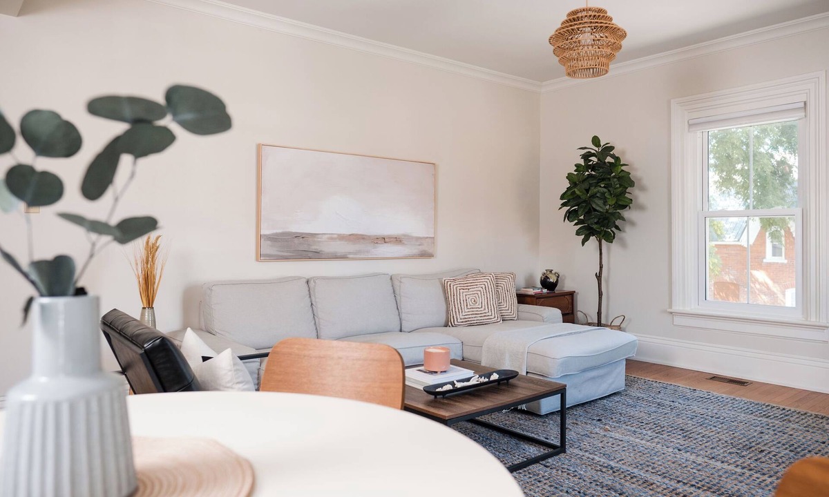 Prince Edward House | The Logan Highland Suite | Picton | 2 Bedrooms