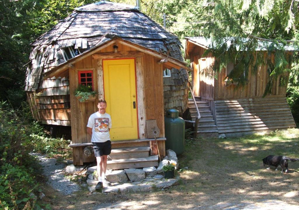 Lund Cabin | The Magical Dome