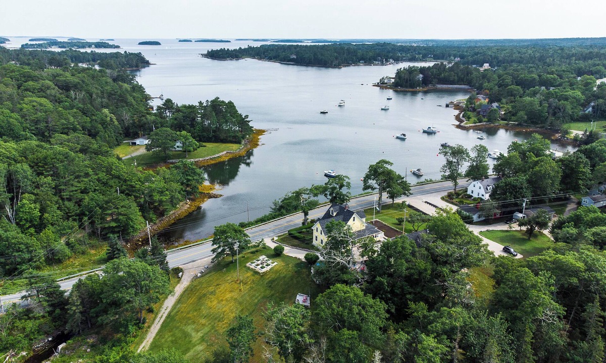 Chester Basin House | The Oaks Seaside Retreat