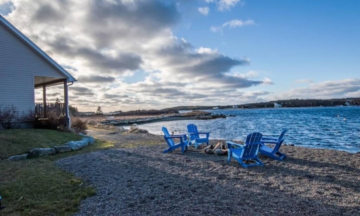 Sambro House | The Ocean Pearl Cottage