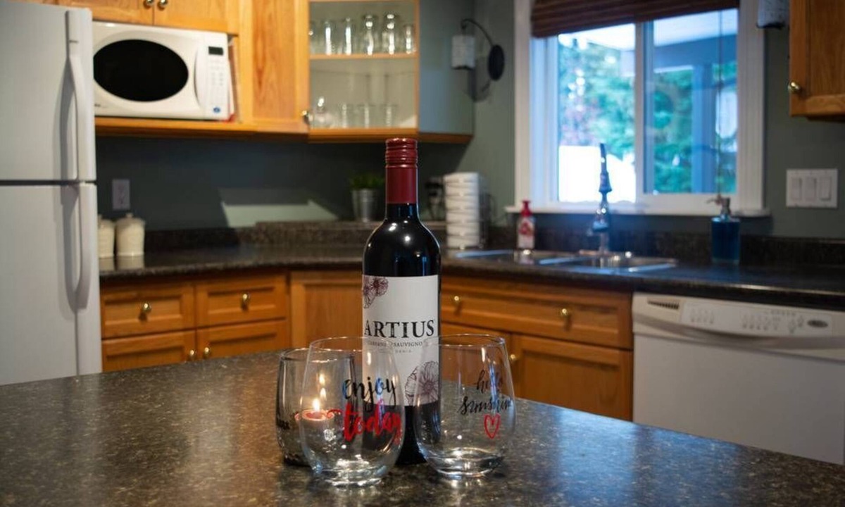 Sicamous House | The Sicamous Songbird