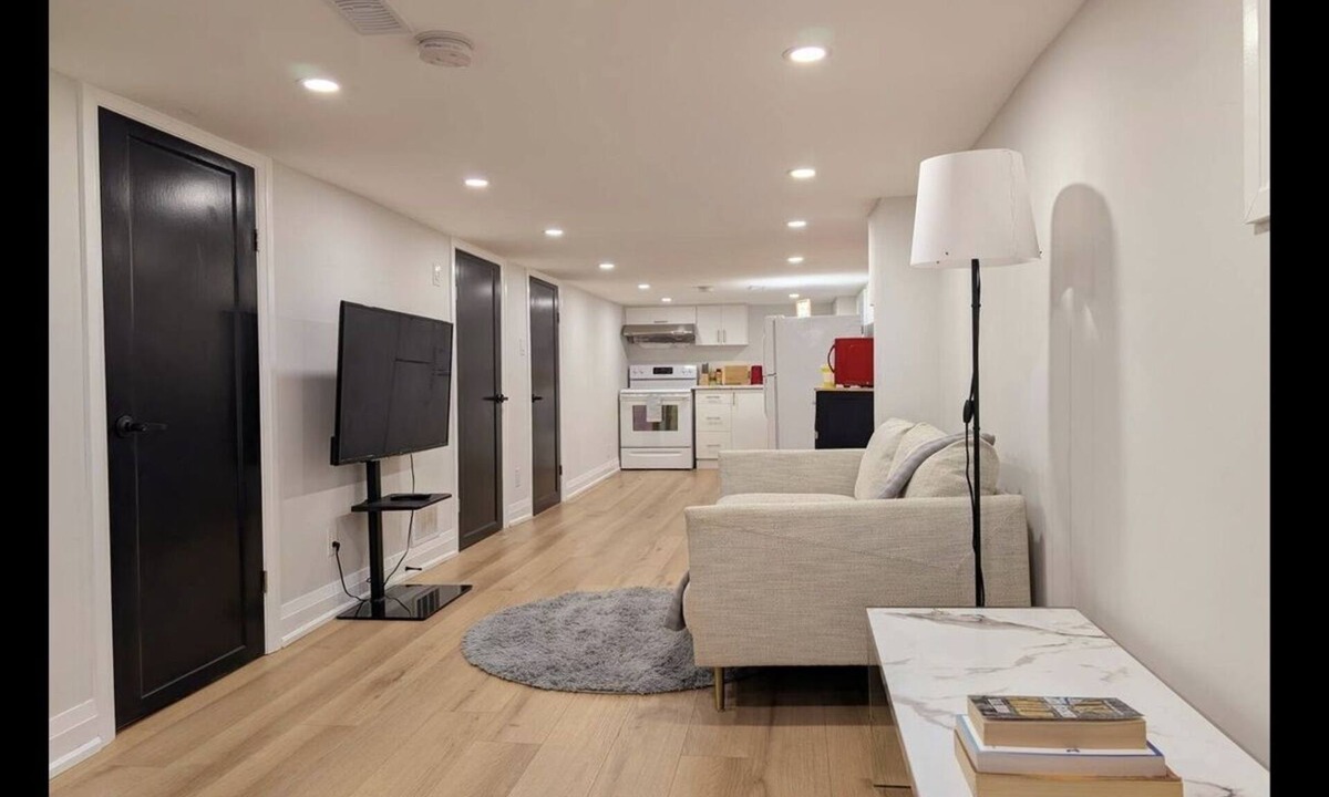 Hamilton House | The Urban Hideaway | Stylish Stay | Prime Spot
