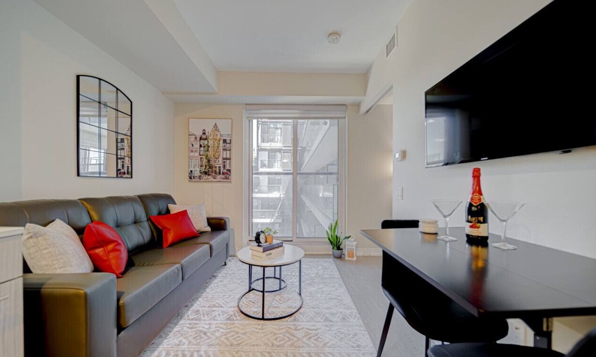 Garden District Hotel | The Urban Homestead by Instant Suites | Gym