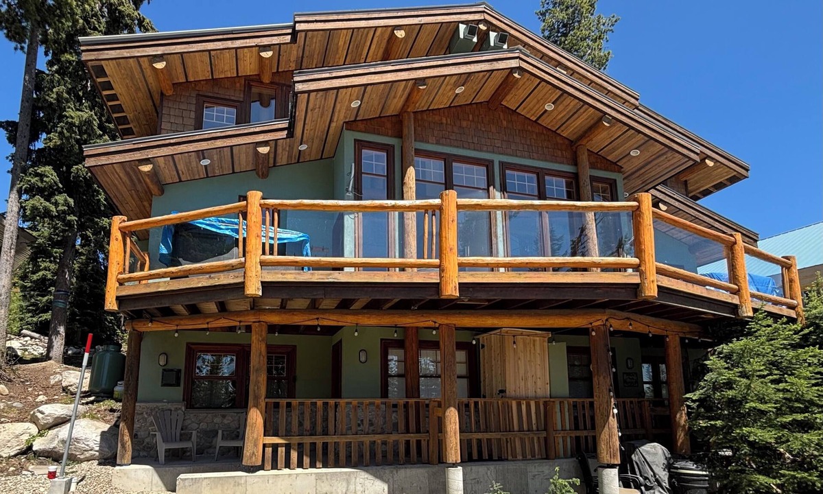 Big White Ski Resort Condo | Towering Firs Ski In/Ski Out Cozy Cabin