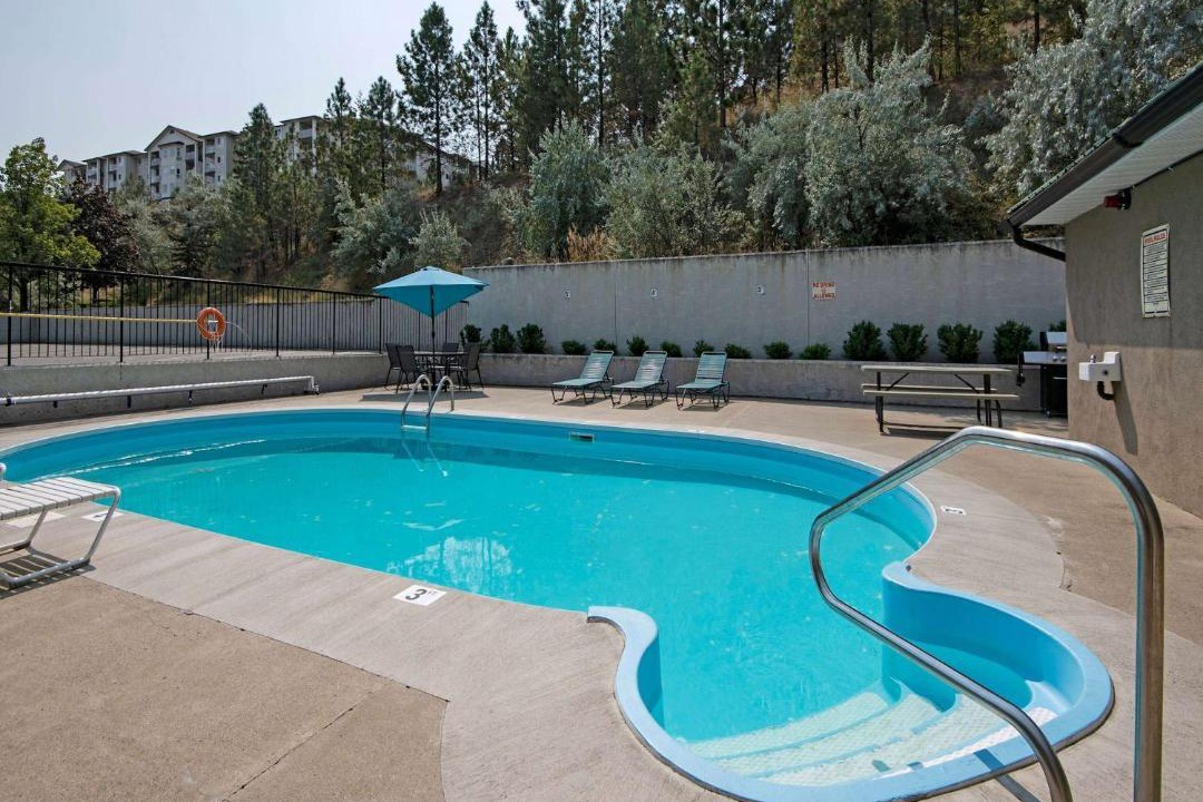 Travelodge | Kamloops
