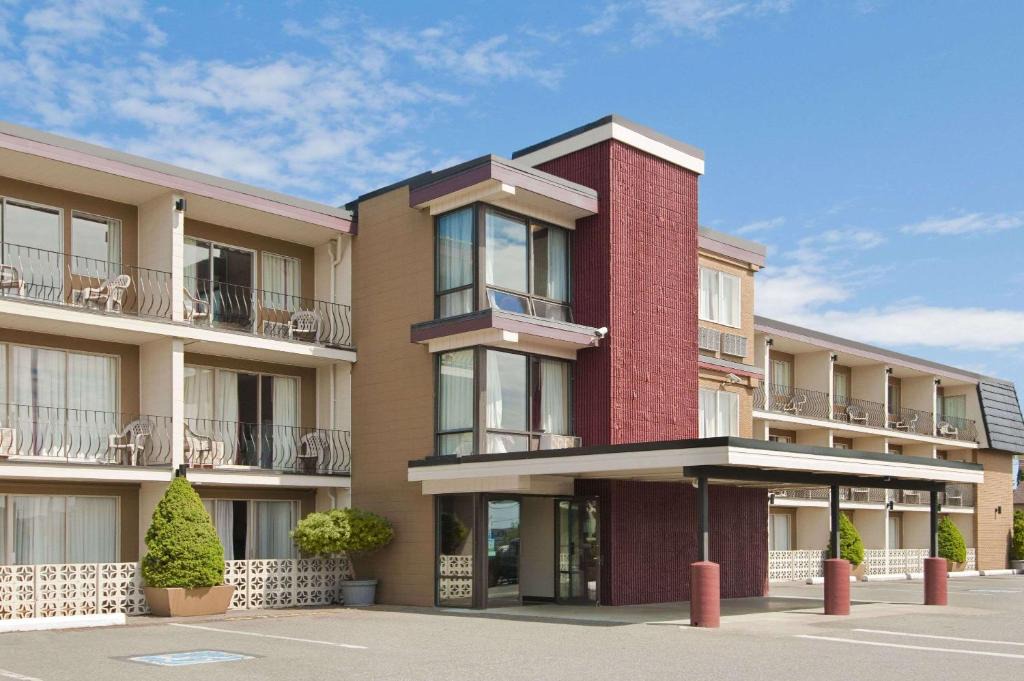 Regional District of Nanaimo Hotel | Travelodge by Wyndham Nanaimo