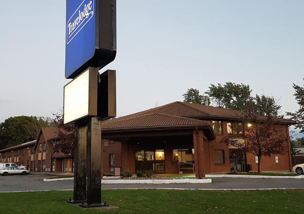 Welland Hotel | Travelodge by Wyndham Welland