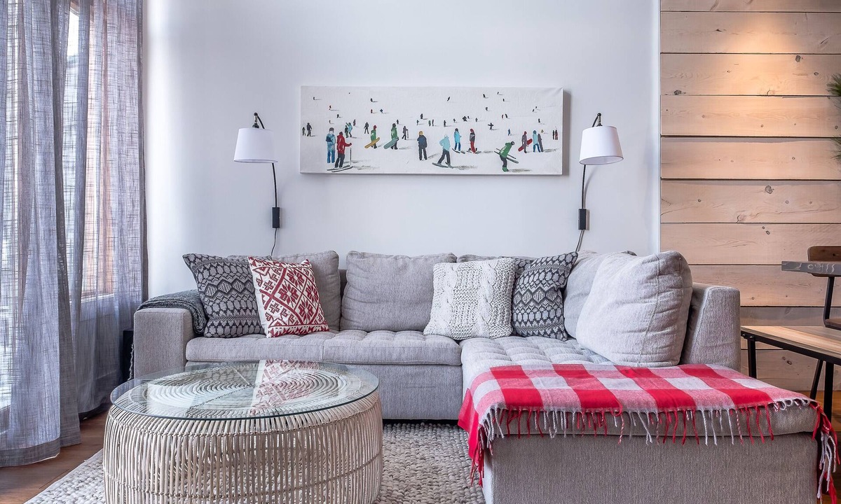 Mont-Tremblant House | Tremblant Condo 405 Ski In/ski out