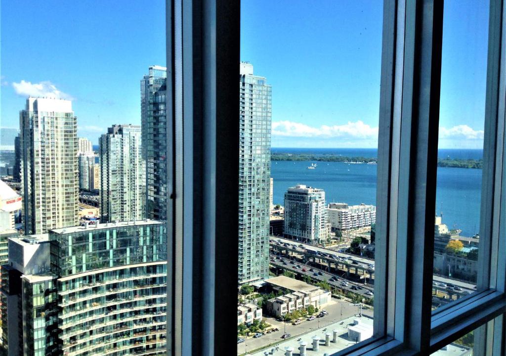 CityPlace Apartment | TVHR - Luxury Condos in Heart of Downtown with Breakfast