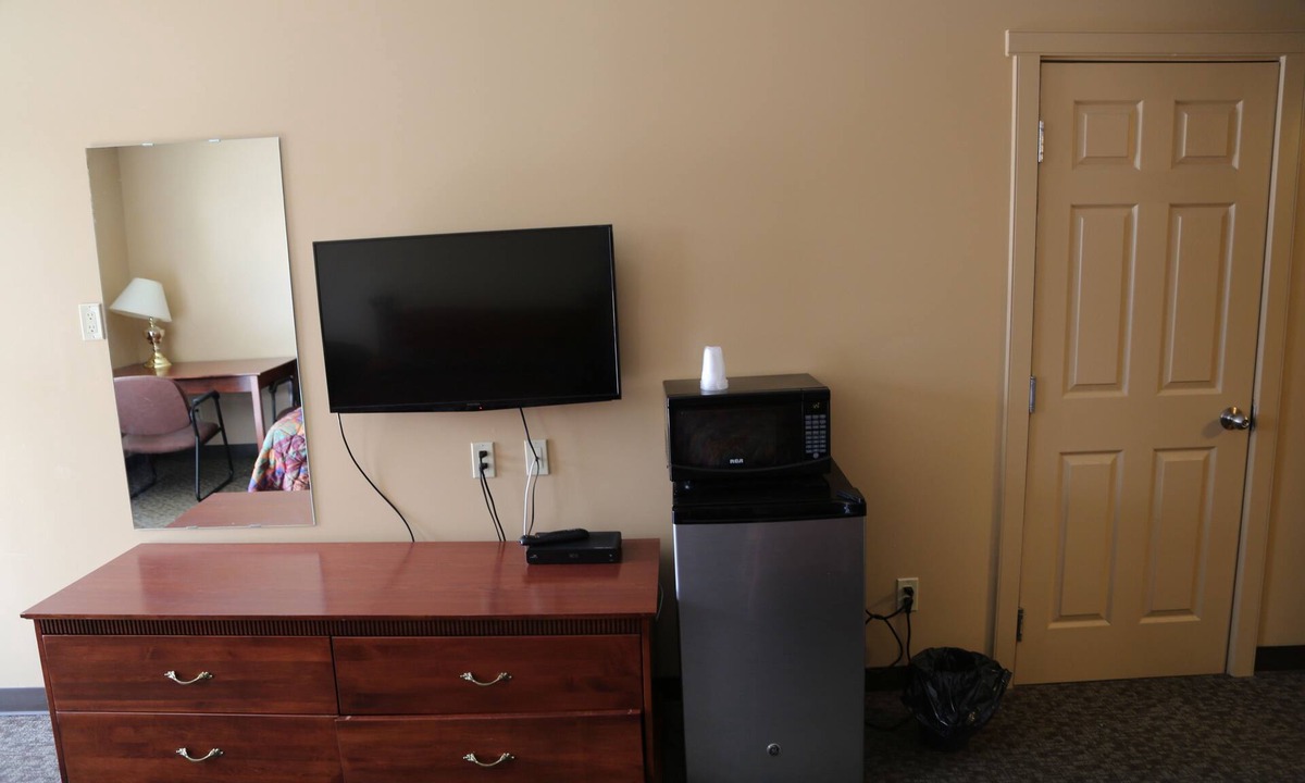Prince Albert Hotel | Twilite Motel & RV Park