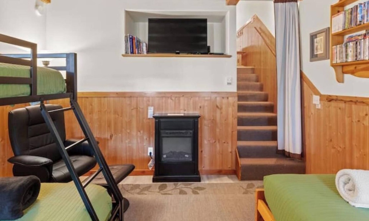 Ucluelet Cottage | Ucluelet Cottage with Water Access