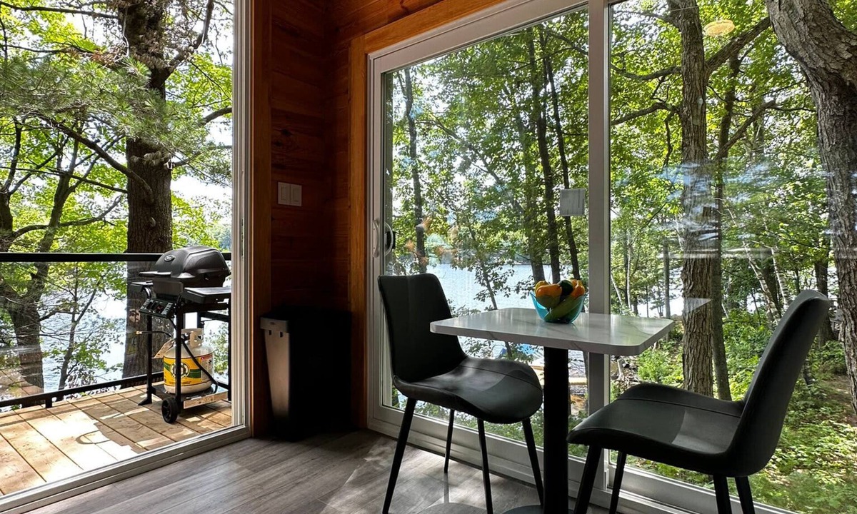 Parry Sound House | Unique 1-Bedroom Eco Log Cabin in Parry Sound #102