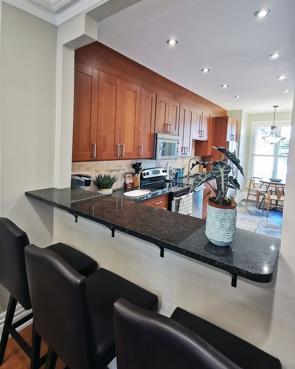 Cabbagetown House | Unique Cabbagetown 4 Bedroom Home - Beautifully maintained