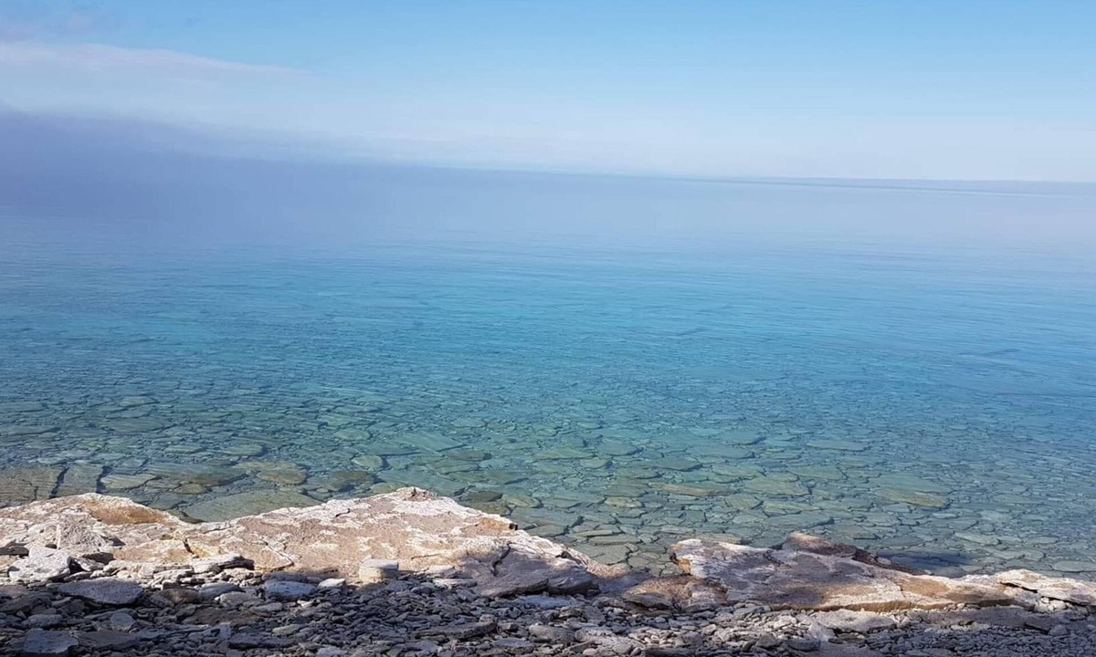 Lion's Head Cottage | Unique stone cottage on Turquoise waters of the Bruce Pennisula