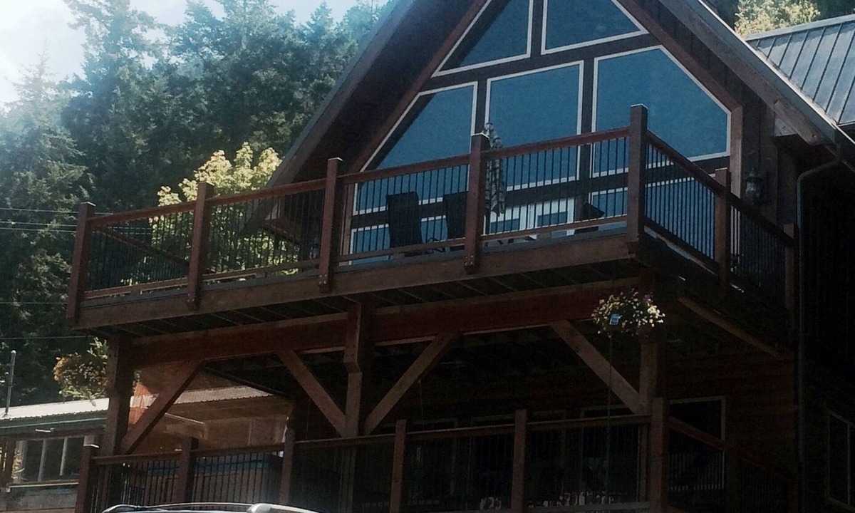Madeira Park Ski Chalet | Vacation Rental Suite with Private Hot Tub