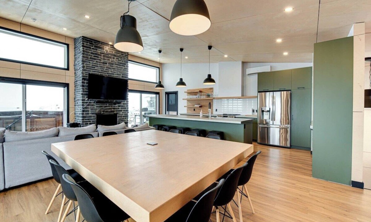 Saint Ferreol les Neiges House | VAIL 12 - Modern 5 bedroom chalet for 18 people with spa