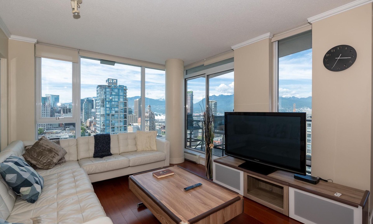 Vancouver | Crosstown
