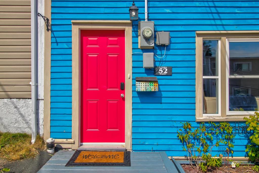 Downtown St. John's House | Victoria Hilltop Jelly Bean House, 3 Bed, Lrg Yard